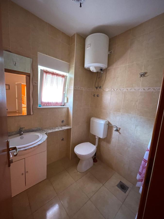 Apartman Jukic Hotel Marina Exterior foto